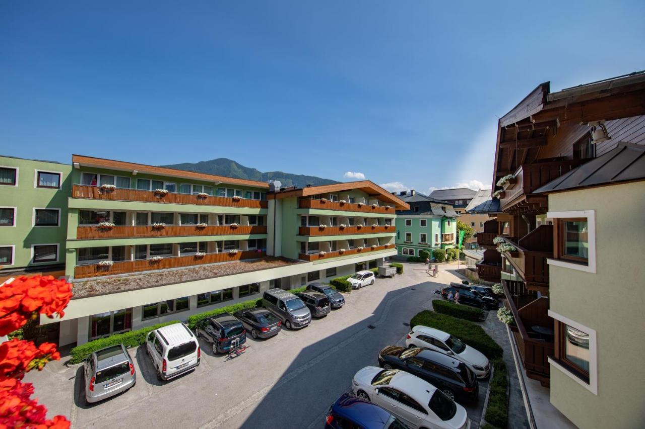 Hotel Gruener Baum Zell am See Dış mekan fotoğraf