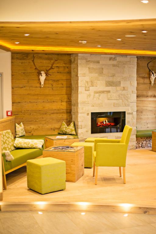 Hotel Gruener Baum Zell am See Dış mekan fotoğraf