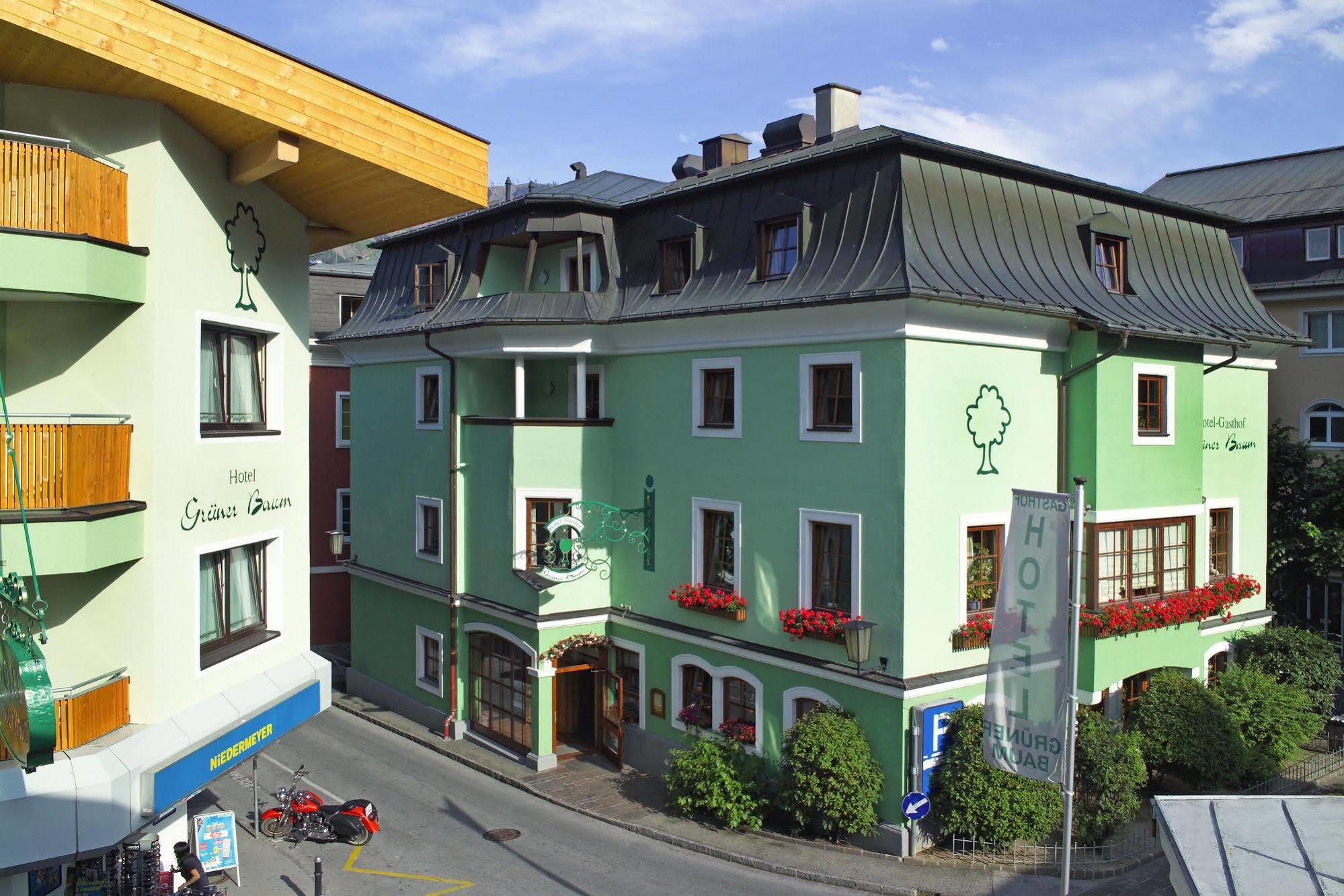 Hotel Gruener Baum Zell am See Dış mekan fotoğraf