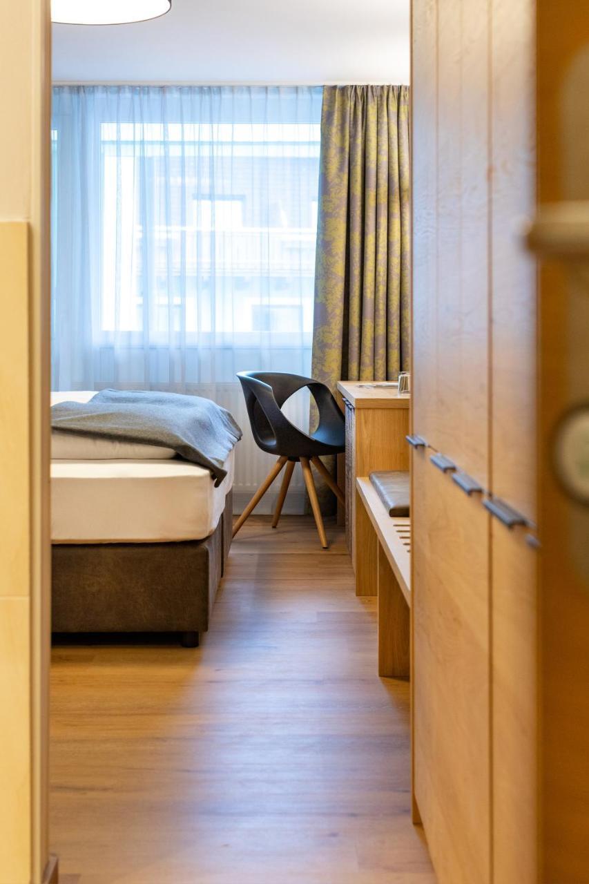 Hotel Gruener Baum Zell am See Dış mekan fotoğraf